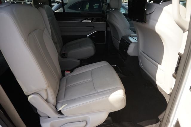 2023 Jeep Wagoneer L Series II
