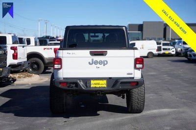 2022 Jeep Gladiator Overland