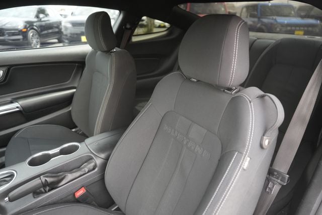 2021 Ford Mustang EcoBoost