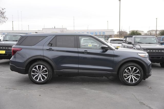 2022 Ford Explorer ST