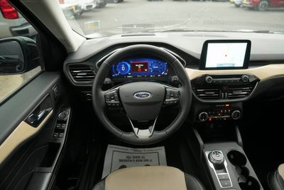 2022 Ford Escape Titanium