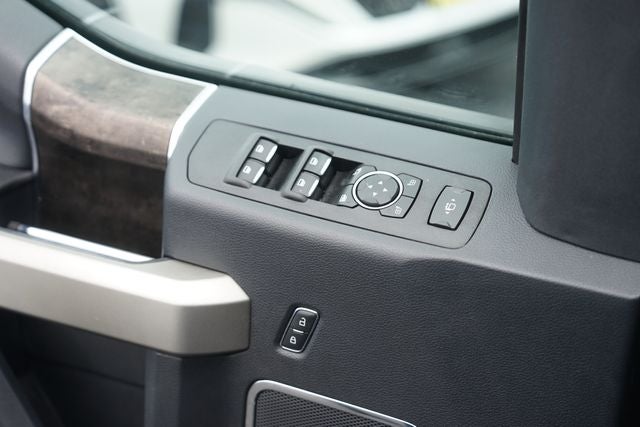 2022 Ford Super Duty F-250 SRW LARIAT