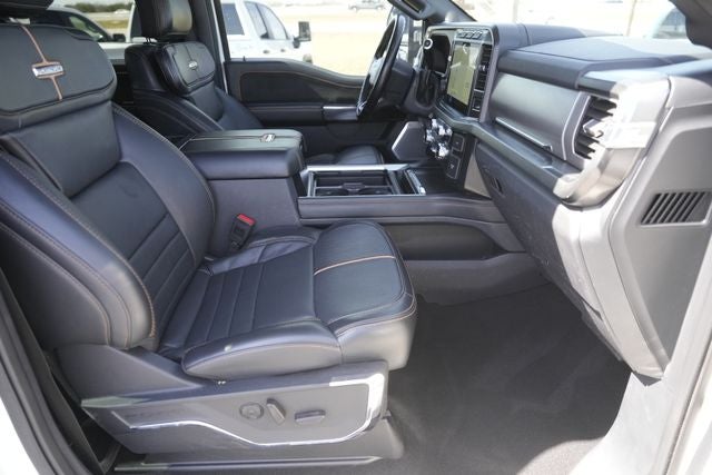 2024 Ford F-350SD Platinum