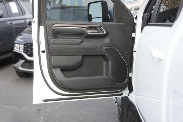 2025 Chevrolet Silverado 3500HD LT