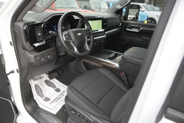 2025 Chevrolet Silverado 3500HD LT