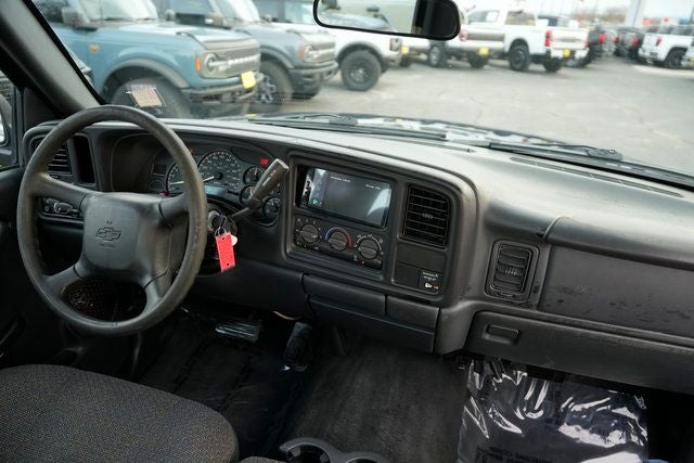 2002 Chevrolet Silverado 1500 Base