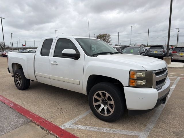 Used 2008 Chevrolet Silverado 1500 1LT with VIN 1GCEC19J28Z233125 for sale in Georgetown, TX