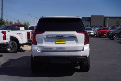 2023 GMC Yukon XL SLT