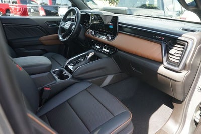 2024 GMC Canyon AT4