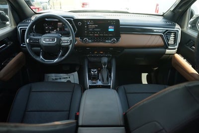 2024 GMC Canyon AT4