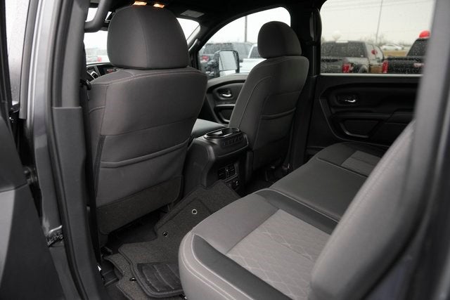 2023 Nissan Titan SV