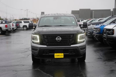 2023 Nissan Titan SV