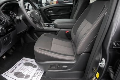 2023 Nissan Titan SV