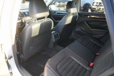 2014 Volkswagen Passat V6 SEL Premium