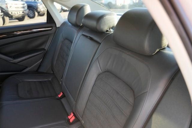 2014 Volkswagen Passat V6 SEL Premium