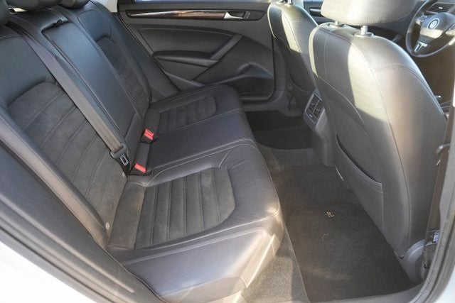 2014 Volkswagen Passat V6 SEL Premium