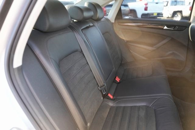 2014 Volkswagen Passat V6 SEL Premium