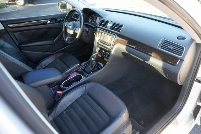 2014 Volkswagen Passat V6 SEL Premium