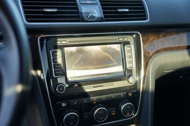 2014 Volkswagen Passat V6 SEL Premium