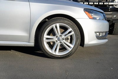 2014 Volkswagen Passat V6 SEL Premium
