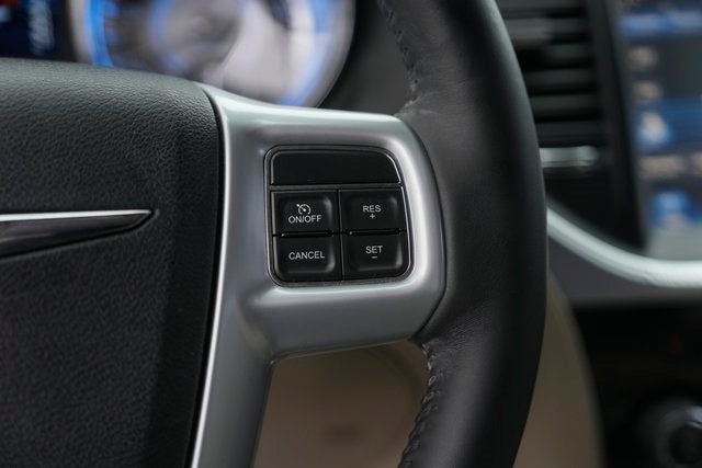 2014 Chrysler 300 Base