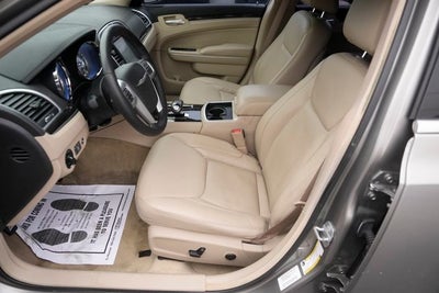 2014 Chrysler 300 Base