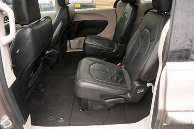 2017 Chrysler Pacifica Touring L