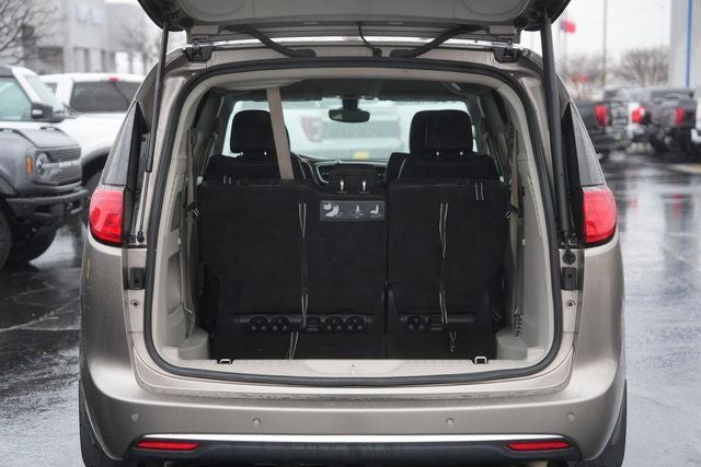 2017 Chrysler Pacifica Touring L