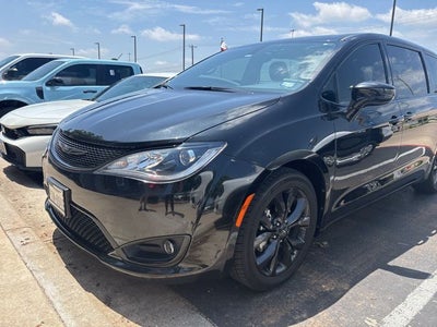 2019 Chrysler Pacifica Touring Plus