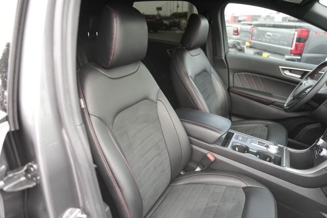2022 Ford Edge ST Line