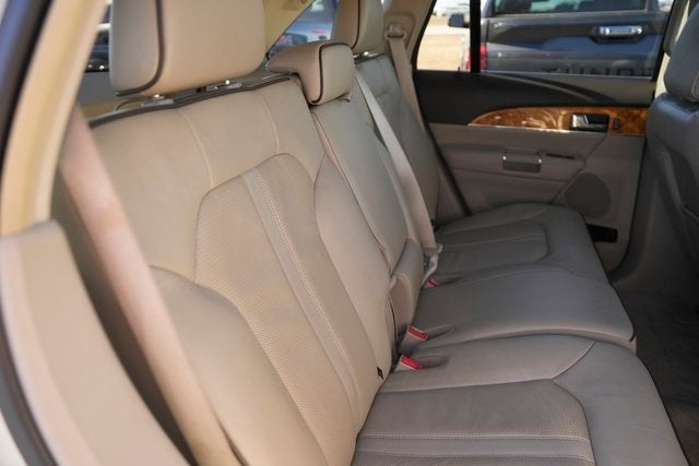 2015 Lincoln MKX Base