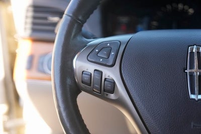 2015 Lincoln MKX Base