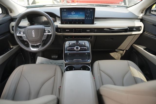 2023 Lincoln Nautilus Standard