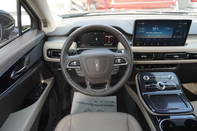 2023 Lincoln Nautilus Standard