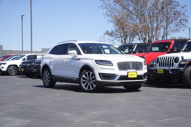 2019 Lincoln Nautilus Select