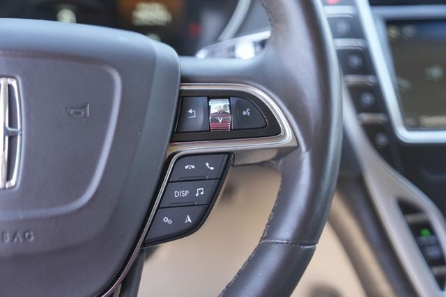 2019 Lincoln Nautilus Select