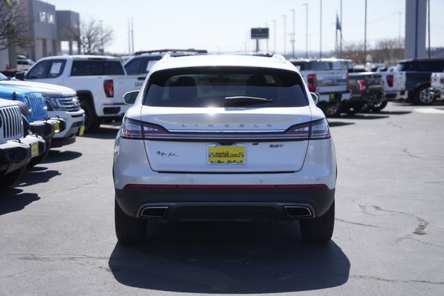 2019 Lincoln Nautilus Select