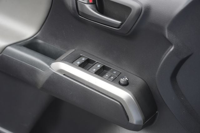 2020 Toyota Tacoma SR5 V6