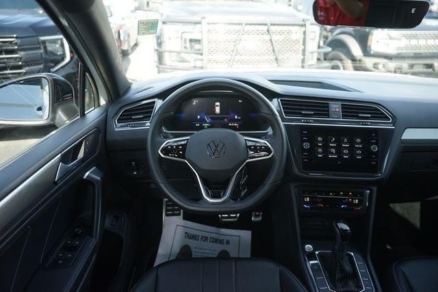 2024 Volkswagen Tiguan SE R-Line Black