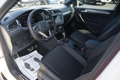 2024 Volkswagen Tiguan SE R-Line Black