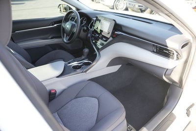 2021 Toyota Camry Hybrid LE