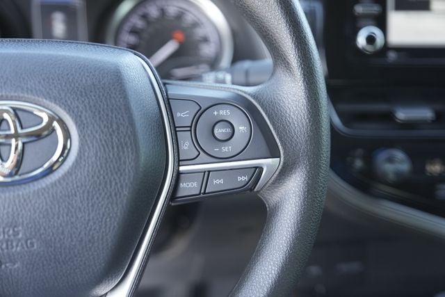 2021 Toyota Camry Hybrid LE