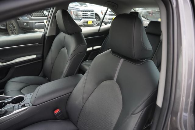 2023 Toyota Camry Hybrid XLE