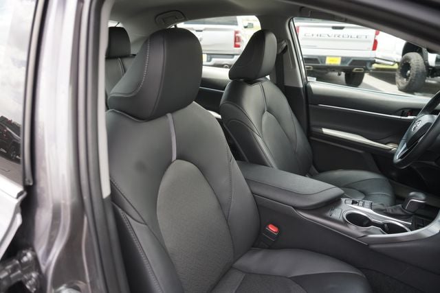 2023 Toyota Camry Hybrid XLE