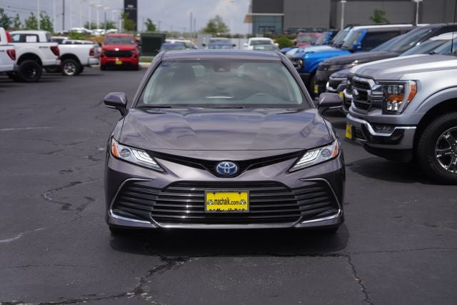 2023 Toyota Camry Hybrid XLE