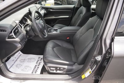 2023 Toyota Camry Hybrid XLE