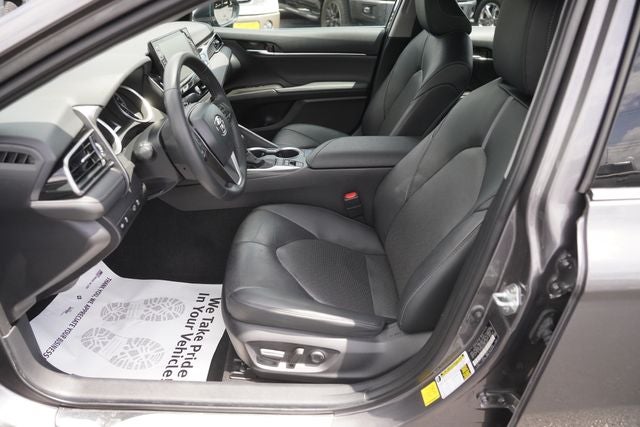 2023 Toyota Camry Hybrid XLE