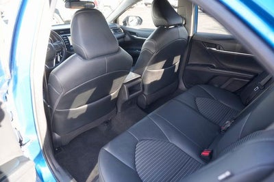 2020 Toyota Camry SE