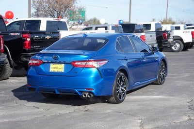 2020 Toyota Camry SE