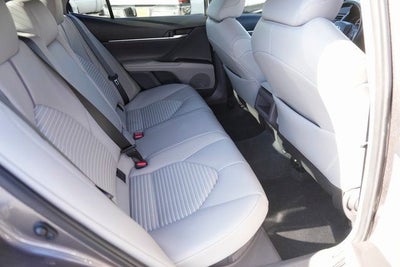 2022 Toyota Camry Hybrid SE